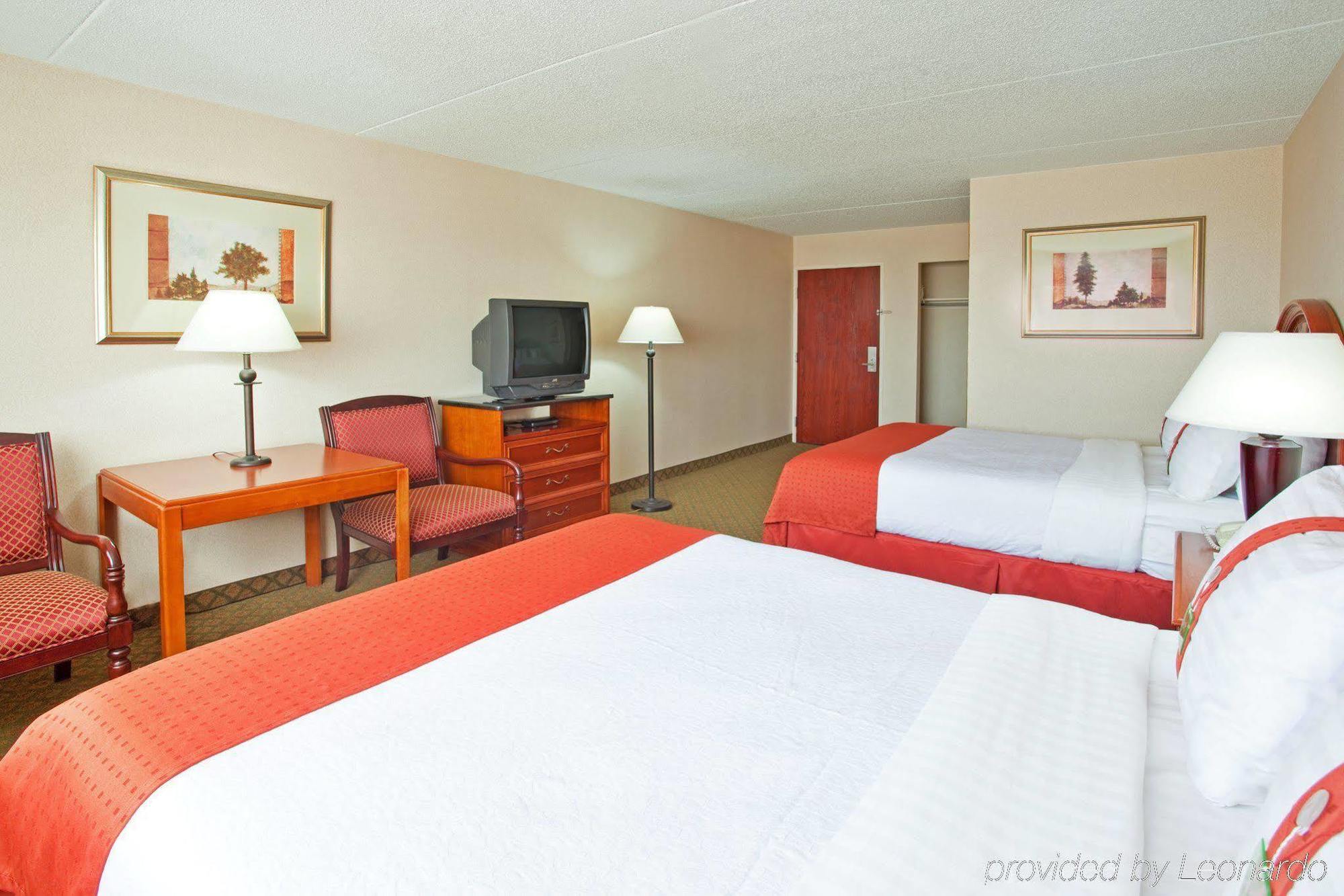 Delta Hotels By Marriott Muskegon Convention Center Habitación foto